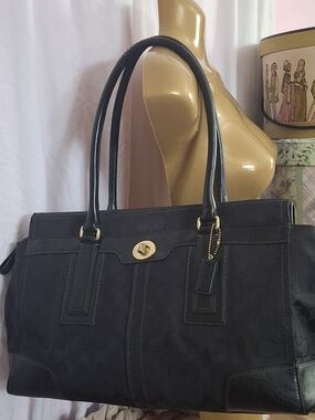 Coach Hampton Signature Large Tote